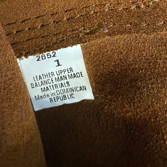 Minnetonka Kids Tall Fringed Moccasins - Size 1 - Picture 9 of 9